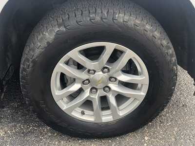 2020 Chevrolet 1500 Crew Cab, $28995.00. Photo 10