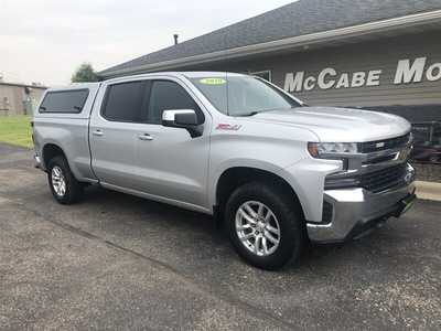2020 Chevrolet 1500 Crew Cab, $28995.00. Photo 2