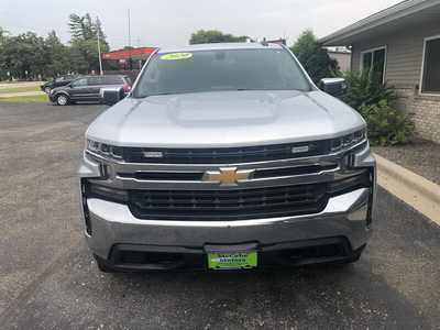 2020 Chevrolet 1500 Crew Cab, $28995.00. Photo 3