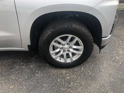 2020 Chevrolet 1500 Crew Cab, $28995.00. Photo 9