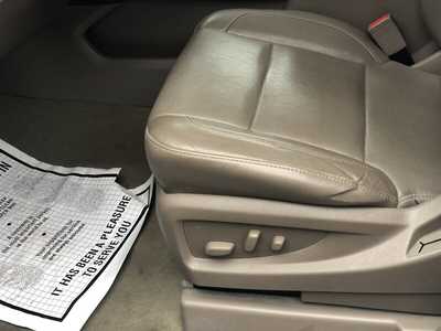 2017 Chevrolet Suburban, $19995.00. Photo 12