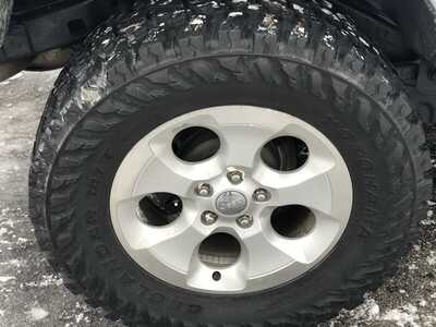 2014 Jeep Wrangler Unlimited, $15995.00. Photo 11