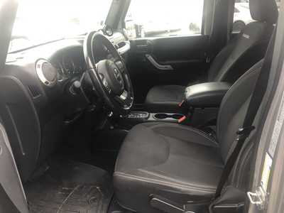2018 Jeep Wrangler Unlimited, $18995.00. Photo 11