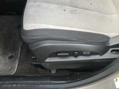 2011 Chevrolet Equinox, $5995.00. Photo 12