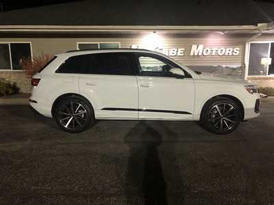 2025 Audi Q7, $59995.00. Photo 1