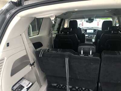 2023 Chrysler Pacifica, $23995.00. Photo 8