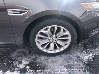 2015 Ford Taurus, $5995.00. Photo 10