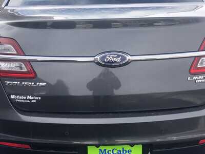 2015 Ford Taurus, $5995.00. Photo 8