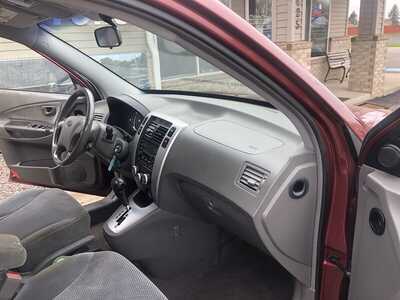 2006 Hyundai Tucson, $2995.00. Photo 12