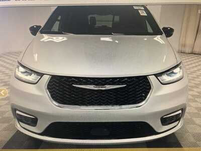2026 Chrysler Pacifica, $42995.00. Photo 3