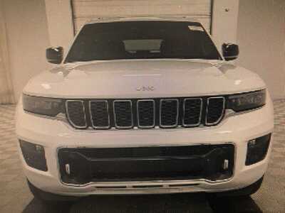 2024 Jeep Grand Cherokee, $42995.00. Photo 2