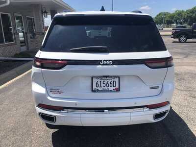 2024 Jeep Grand Cherokee, $42995.00. Photo 9