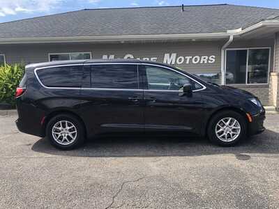 2023 Chrysler Voyager, $18995.00. Photo 1