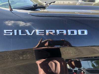 2021 Chevrolet 1500 Crew Cab, $29995.00. Photo 10