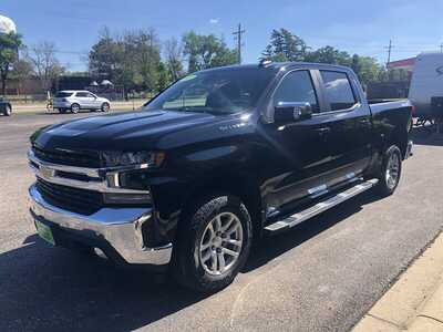 2021 Chevrolet 1500 Crew Cab, $29995.00. Photo 5
