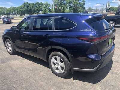 2024 Toyota Highlander, $29995.00. Photo 6