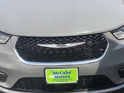 2023 Chrysler Pacifica, $26995.00. Photo 4