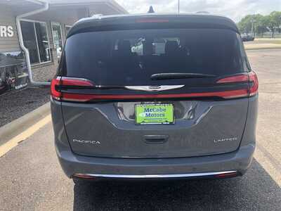 2023 Chrysler Pacifica, $26995.00. Photo 7
