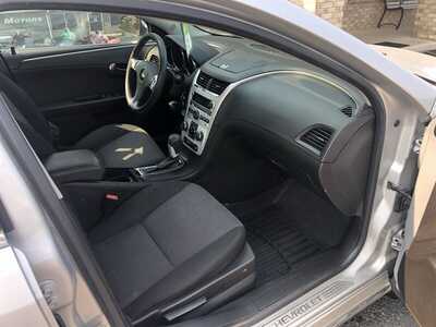 2012 Chevrolet Malibu, $6995.00. Photo 12