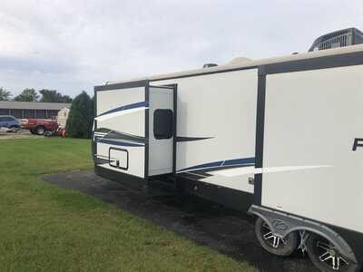 2021 Keystone PREMIER, $29995.00. Photo 3