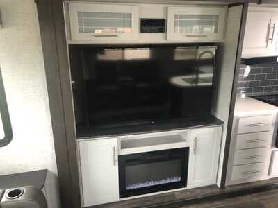 2021 Keystone PREMIER, $29995.00. Photo 8