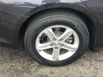 2023 Chevrolet Malibu, $16995.00. Photo 11