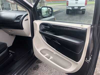 2016 Dodge Caravan, Grand, $7995.00. Photo 11
