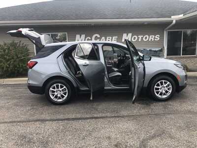 2023 Chevrolet Equinox, $17995.00. Photo 10