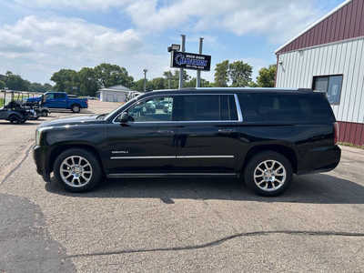 2015 GMC Yukon XL, $14800. Photo 1