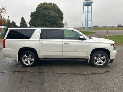 2015 Chevrolet Suburban, $16500. Photo 3