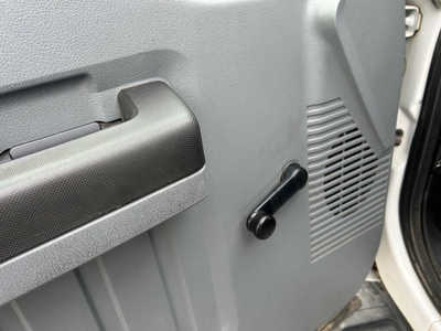 2016 Ford F250 Ext Cab, $11200. Photo 12