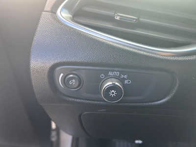 2020 Chevrolet Malibu, $12500. Photo 11