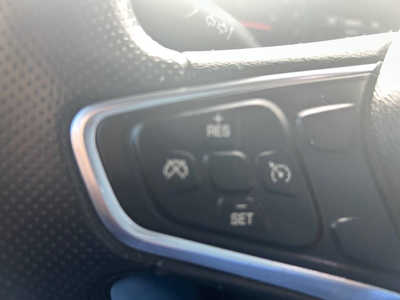 2020 Chevrolet Malibu, $12500. Photo 12