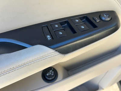 2013 Cadillac SRX, $7500. Photo 11