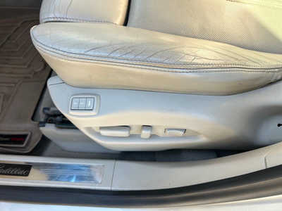 2013 Cadillac SRX, $7500. Photo 12