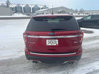 2018 Ford Explorer, $12995. Photo 4