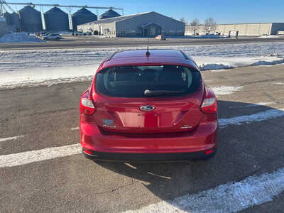 2012 Ford Focus, $5500. Photo 4