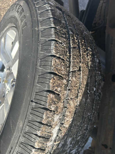 2018 Chevrolet 1500 Crew Cab, $15500. Photo 6