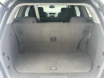 2017 Chevrolet Traverse, $8500. Photo 6