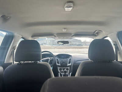 2014 Ford Focus, $5995. Photo 8