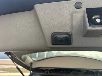 2016 Chevrolet Traverse, $7995. Photo 7