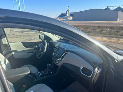 2020 Chevrolet Equinox, $12500. Photo 11