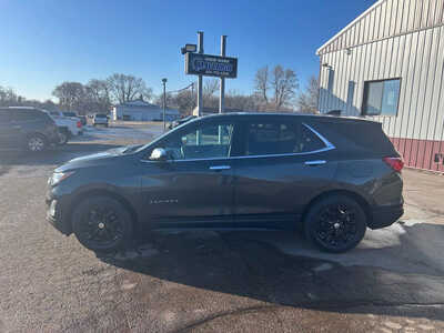 2020 Chevrolet Equinox, $12500. Photo 3