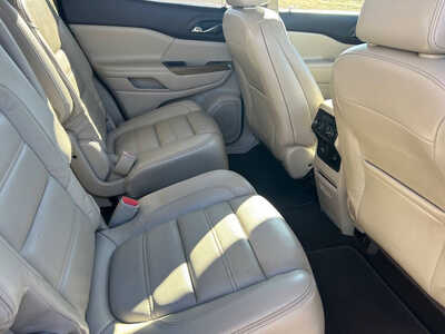 2017 GMC Acadia, $14595. Photo 9