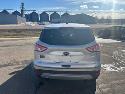 2014 Ford Escape, $6995. Photo 4