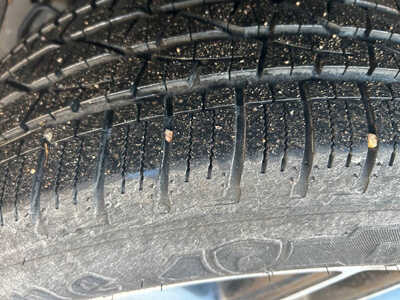 2016 Ford Explorer, $10200. Photo 6