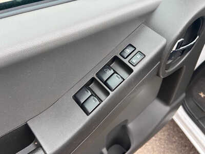 2011 Nissan Xterra, $5500. Photo 10