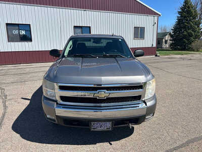 2007 Chevrolet 1500 Crew Cab, $5500. Photo 2