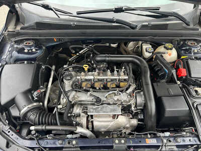 2016 Chevrolet Malibu, $9500. Photo 6