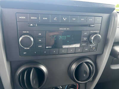 2007 Jeep Wrangler, $6200. Photo 12